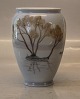 B&G 8611-365 Vase ca 14 cm birketræer i en sø Bing & Grøndahl